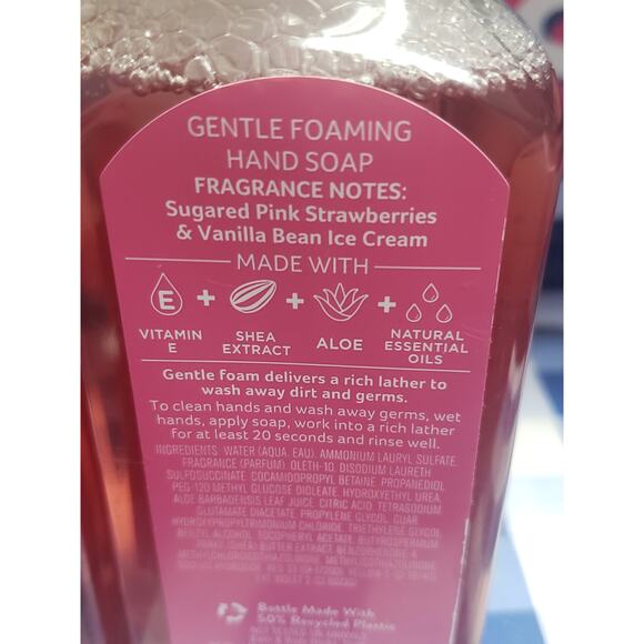 BBW Sweet Strawberry Scoop Gentle Foaming Hand Soap 2 Pack - Picture 2 of 2